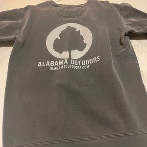 Al Outdoors Sweatshirt like brand new!